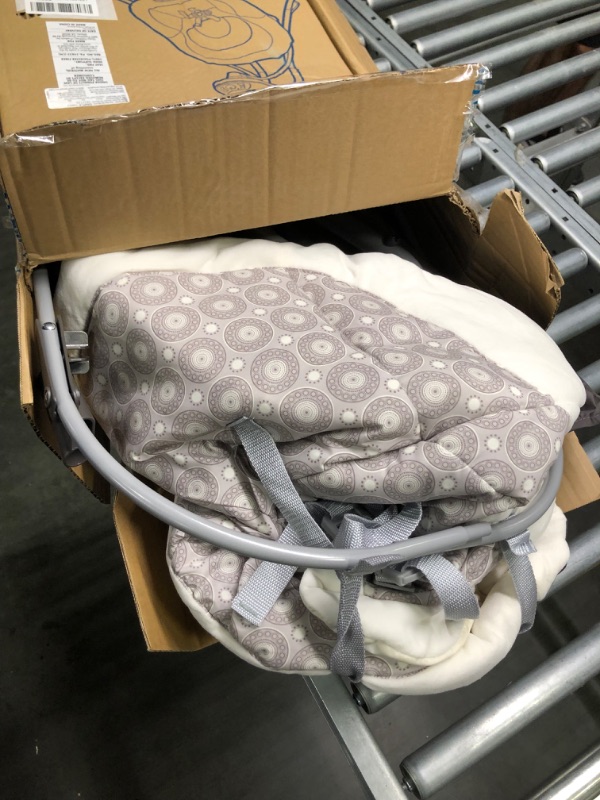 Photo 1 of Graco Simple Sway Abbington Baby Swing