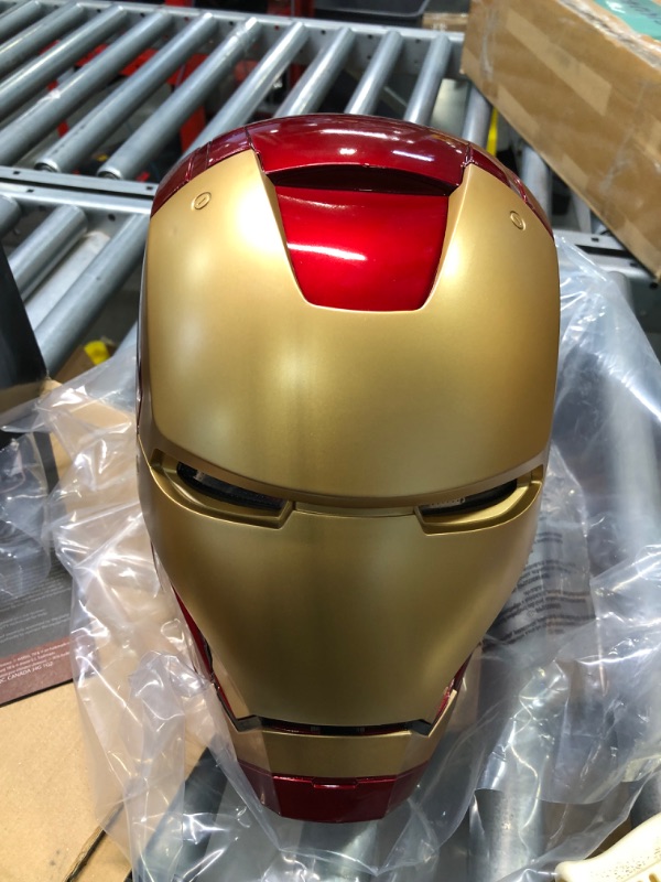Photo 1 of Avengers Marvel Legends Iron Man Electronic Helmet - Multicolor Characters