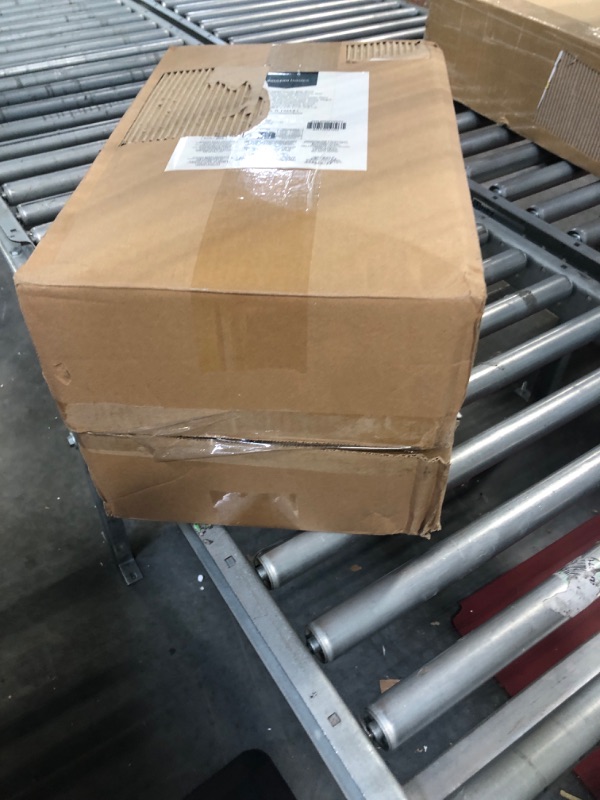 Photo 2 of Amazon Basics Rooftop Cargo Carrier Bag, Black, 15 Cubic Feet