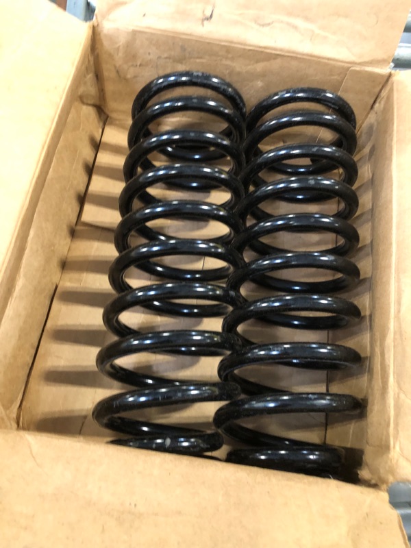 Photo 4 of MOOG 81300 Coil Spring Set