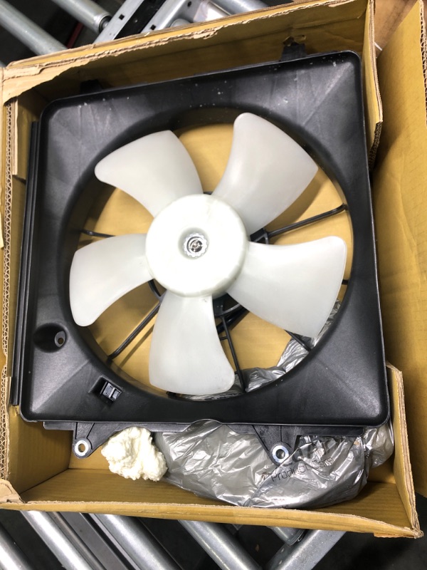 Photo 4 of Dorman 620-253 Engine Cooling Fan Assembly Compatible with Select Honda Models