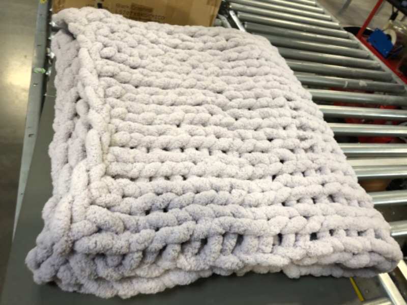 Photo 3 of WESHIONGOO Chunky Knit Blanket Throw Knitted Throw Blankets for Couch Bed Fluffy Soft Blanket with Jumbo Chenille Yarn Thick 100% Handmade (Light Grey, 40"×40") Light Grey 40"×40"