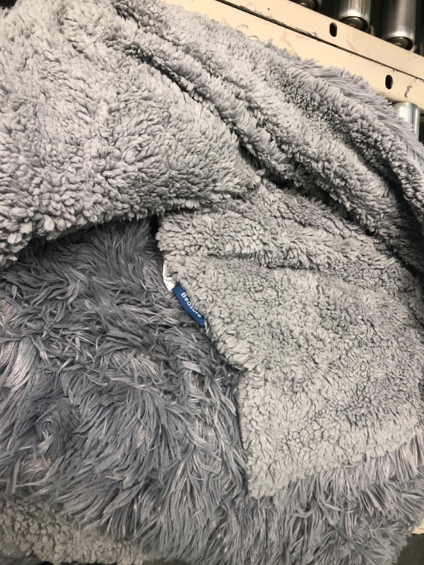 Photo 3 of BEDSURE Winter Warm Faux Fur Throw Blanket Grey - Tie-dye Fuzzy Fluffy Super Soft Furry Plush Decorative Comfy Shag Thick Sherpa Shaggy Throws and Blankets Couch, Sofa, Bed, 50x60 inches?380GSM Tie Dye Grey 50"x60" Throw