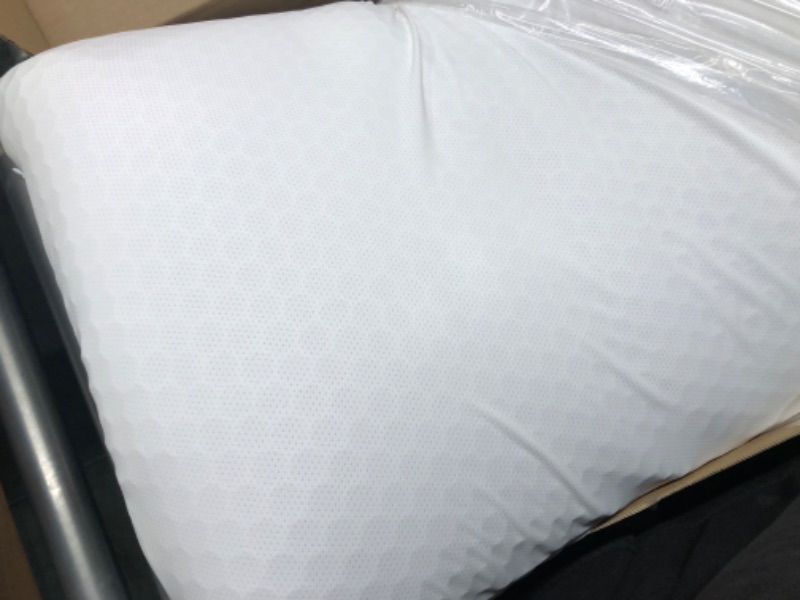 Photo 4 of ***HAS A MILD ODOR - JUST NEEDS CLEANED*** Purple Harmony Pillow | The Greatest Pillow Ever Invented, Hex Grid, No Pressure Support, Stays Cool, Good Housekeeping Award Winning Pillow (King - Medium)