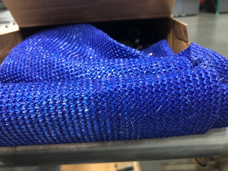 Photo 1 of Coolaroo The Original Cooling Elevated Pet Bed Aquatic Blue Large