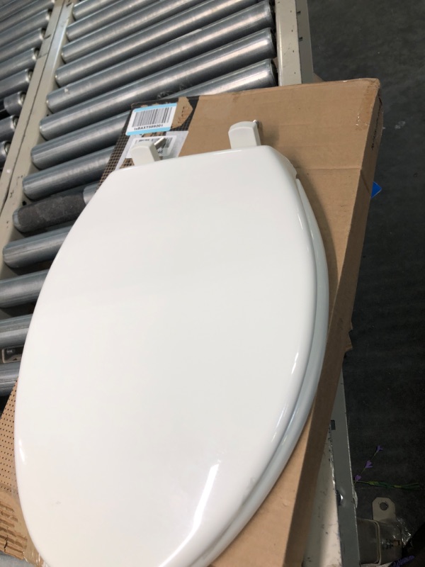 Photo 1 of Bemis 7850TDG Elongated Plastic Toilet Seat - White