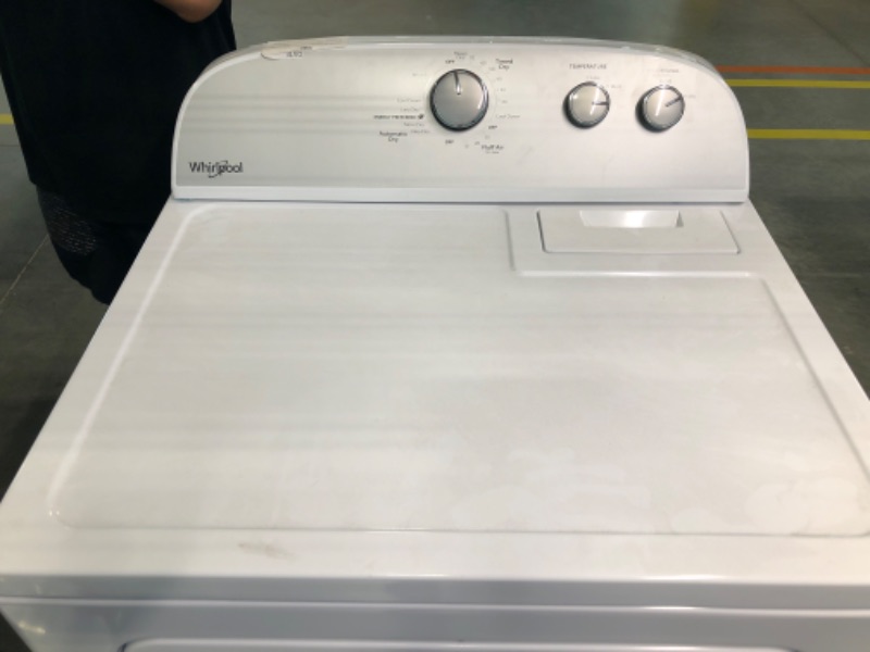 Photo 3 of Whirlpool 7-cu ft Reversible Side Swing Door Gas Dryer (White)
Item #670018

Model #WGD4815EW
small dents