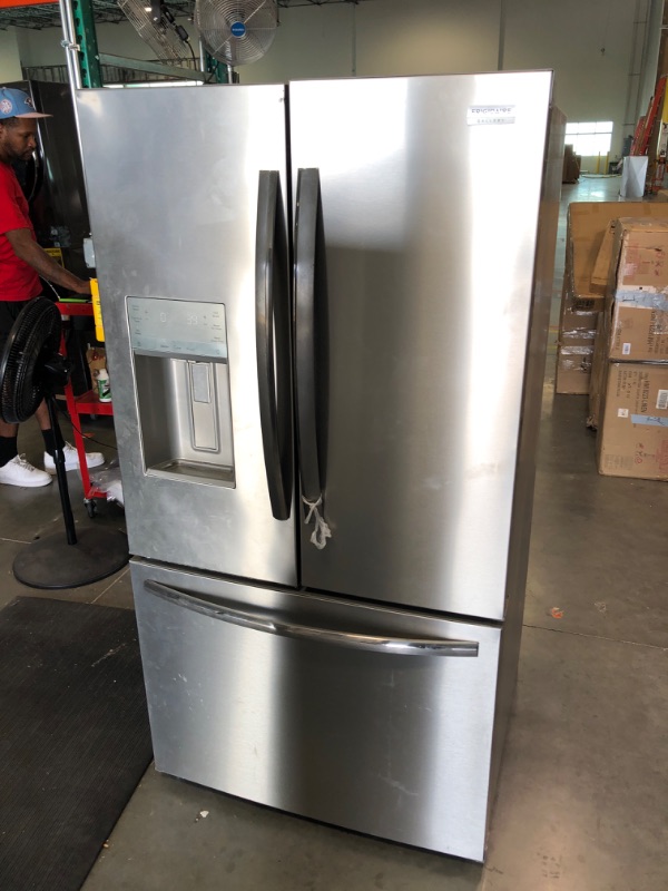 Photo 5 of Frigidaire Gallery 27.8-cu ft French Door Refrigerator with Dual Ice Maker (Fingerprint Resistant Stainless Steel) ENERGY STAR