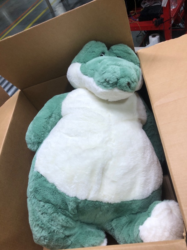 Photo 2 of ARELUX Large Crocodile Plush Stuffed Animal Hugging Pillow:Soft Giant Sleeping Body Warm Fluffy Pillow for Kids Adorable Chubby Crocodile Plushie Toy Creative Gift for Girls Dormitory(23.6in) Green Crocodile 23.6in