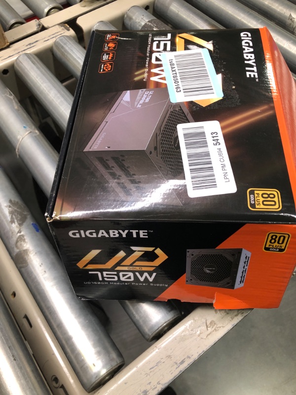 Photo 1 of GIGABYTE GP-UD750GM 750W 80 Plus Gold Certified Fully Modular Power Supply 750W 80+ Gold GIGABYTE