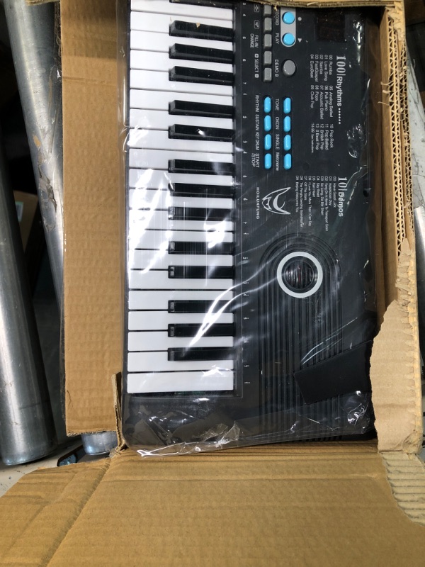 Photo 3 of 61 Keys Keyboard Piano, Electric Keyboard Piano Instrument Digital Music Piano Keyboard with Speaker and Microphone Musical Standard Keyboard Piano Kit for