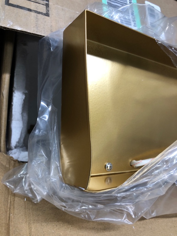 Photo 4 of Aipsun Gold Bathroom Vanity Lighting Fixtures Modern LED 5 Lights Vanity Light for Bathroom Up and Down Wall Light Fixtures 6000K Gold-White Light 5 Lights
*SEE PICS, SLIGHT DENT IN CORNER OF METAL FRAME, LIGHTS ALL LOOK NEW AND ITEM IS FACTORY SEALED.