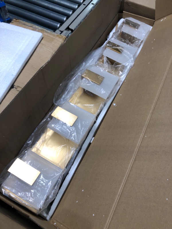 Photo 1 of Aipsun Gold Bathroom Vanity Lighting Fixtures Modern LED 5 Lights Vanity Light for Bathroom Up and Down Wall Light Fixtures 6000K Gold-White Light 5 Lights
*SEE PICS, SLIGHT DENT IN CORNER OF METAL FRAME, LIGHTS ALL LOOK NEW AND ITEM IS FACTORY SEALED.