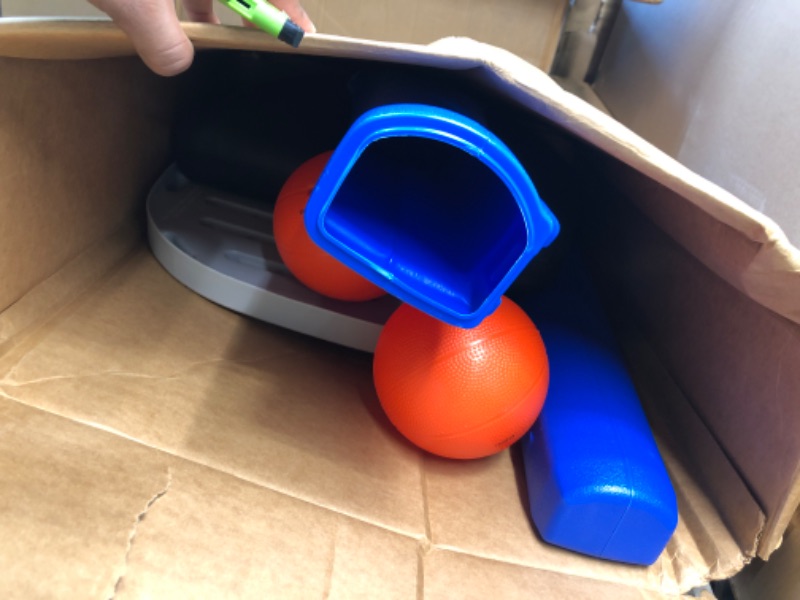 Photo 1 of Little Tikes Easy Score Basketball Set, Blue, 3 Balls - Amazon Exclusive Standard