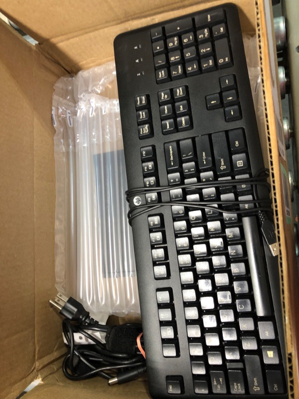 Photo 1 of HP 701671-001 USB Windows keyboard assembly - With integrated Circuit(s) Cards Interface Devices (CCID) smartcard reader - With attached 1.8m (6.0ft) type-A USB cable