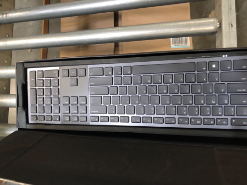 Photo 4 of Dell Premier Collaboration Keyboard – KB900, Wireless 2.4GHz, Bluetooth 5.1, Rechargeable, Mic on/Off, Video on/Off, Chat, Screenshare, Backlight on/Off, Scissors Keys, Tilt Adjustment - Graphite