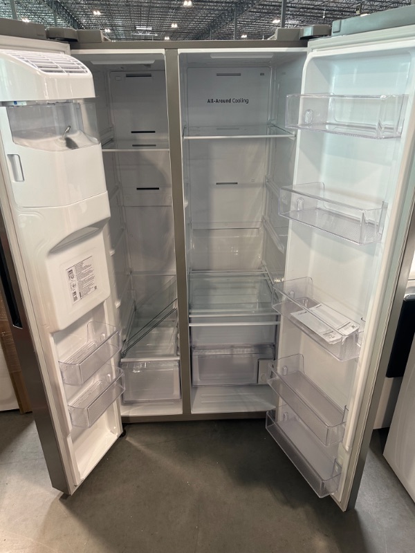 Photo 3 of SAMSUNG 27.4 cu. ft. Large Capacity Side-by-Side Refrigerator in Stainless Steel