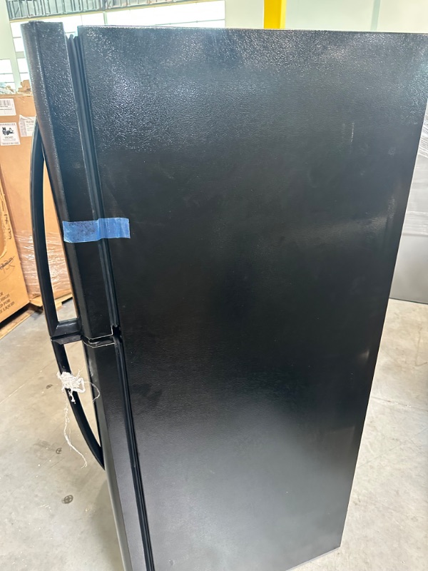 Photo 5 of Frigidaire FFTR2021TB 30 Inch Freestanding Top Freezer Refrigerator with 20 cu. ft. Total Capacity, 2 Glass Shelves, 5.1 cu. ft. Freezer Capacity, in Black