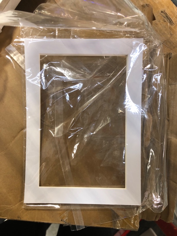 Photo 1 of ABSWHLM 5x7 Hanging Picture Frames Rustic Solid Wood Photo Frames 3 Opening Picture Frame Display 4x6 Pictures with Mat or 5x7 Pictures Without Mat, Vintage White