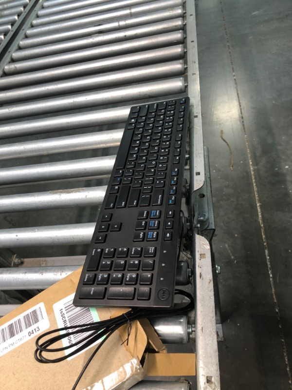 Photo 2 of Dell Wired Keyboard - Black KB216 (580-ADMT)