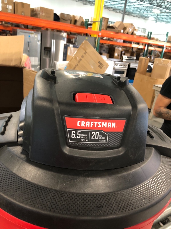 Photo 4 of CRAFTSMAN CMXEVBE17656 20 Gallon 6.5 Peak HP Wet/Dry Vac with Cart, Heavy-Duty Shop Vacuum with Attachments 20 Gallon 6.5 Peak HP w/Cart