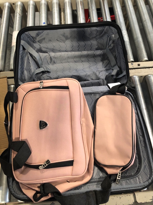 Photo 2 of ****handle broken on 20"****** Travelers Club Chicago Hardside Expandable Spinner Luggage, Rose Gold, 3 Piece Set Rose Gold 3 Piece Set