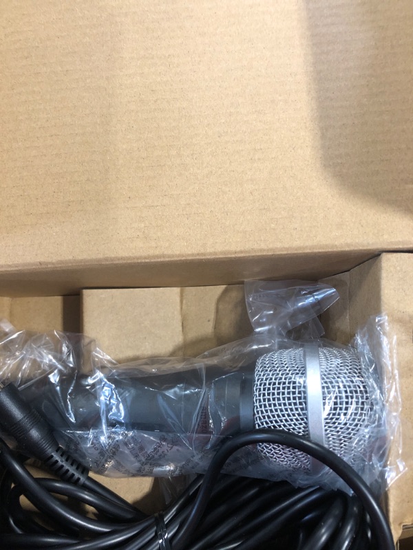 Photo 4 of Basics Dynamic Vocal Microphone - Cardioid