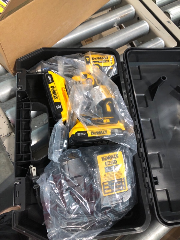 Photo 5 of 20V MAX XR with Tool Connect Cordless Compact 1/2 in. Hammer Drill with (2) 20V 2.0Ah Batteries and Charger