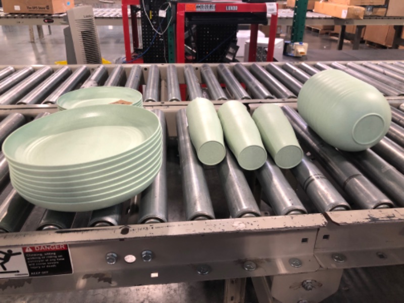 Photo 1 of Wheat Straw Dinnerware Sets | Unbreakable Dinnerware Sets | Dishwasher Microwave Safe Dinnerware | Eco Friendly Non Breakable Dinnerware Sets | RV Outdoor Camping (Green, Service for 8 (32 pcs))