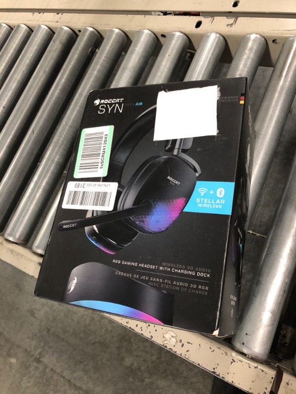 Photo 2 of ROCCAT Syn Max Air PC Wireless 3D Audio RGB Gaming Headset 