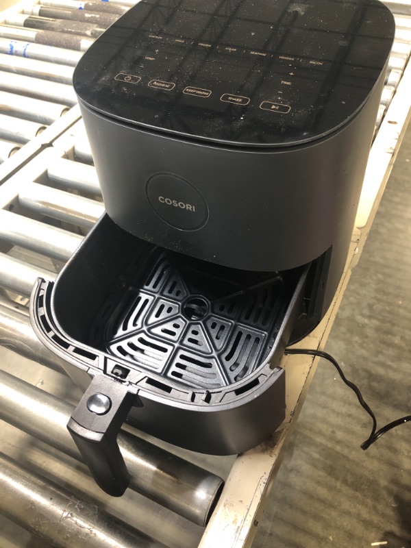 Photo 1 of COSORI Air Fryer Pro LE 5-Qt, for Quick and Easy Meals, UP to 450?, Quiet Operation, 85% Oil less, 130+ Exclusive Recipes, 9 Customizable Functions in 1, Compact, Dishwasher Safe, Gray

**WORKING ORDER