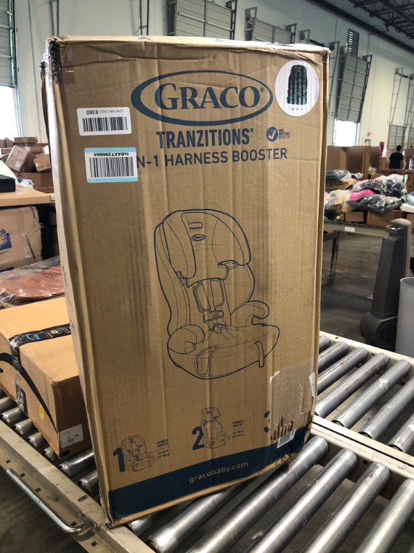 Photo 2 of Graco Tranzitions 3 in 1 Harness Booster Seat, Proof Tranzitions Black