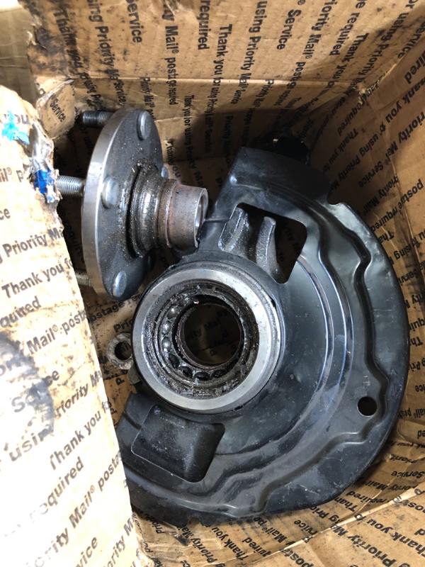 Photo 2 of GSP 9120400 Wheel Hub and Steering Knuckle Assembly - Compatible with select Nissan Altima, Maxima; RIGHT FRONT (Passenger Side)