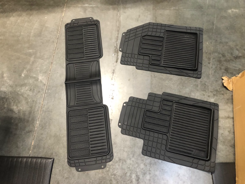 Photo 1 of armor all car mats 3 piece