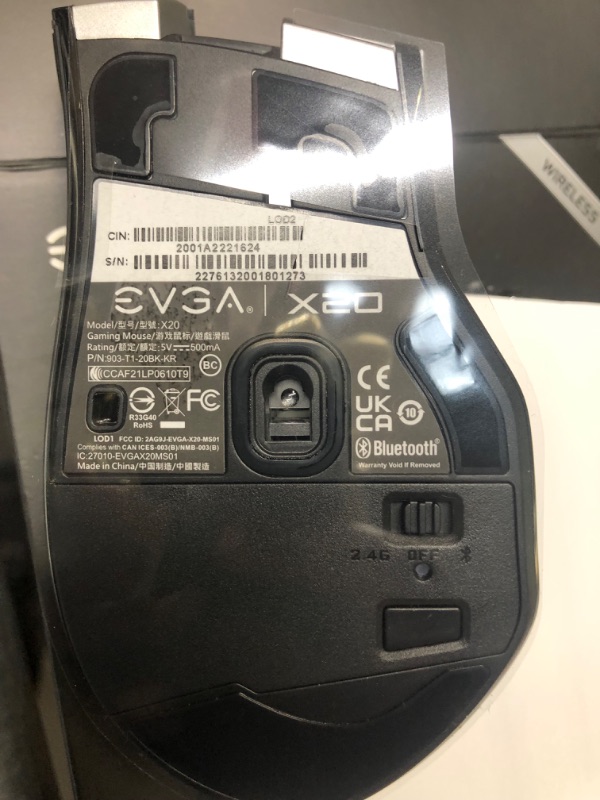 Photo 3 of EVGA X20 Wireless Gaming Mouse, Wireless, Black, Customizable, 16,000 DPI, 5 Profiles, 10 Buttons, Ergonomic 903-T1-20BK-KR