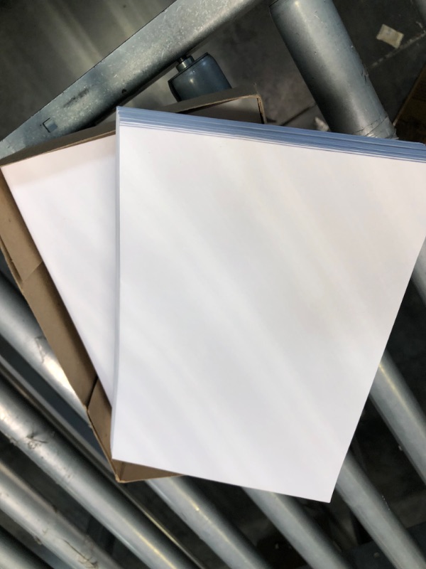 Photo 3 of Columbian 6 x 9 Self Seal Envelopes, 100/Box, 6 x 9 Inches, Release & Seal Peel and Seal Strip, White (COLO652)