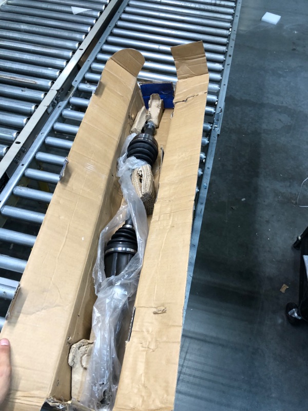 Photo 3 of GSP NCV53027 CVappear 
 Axle Shaft Assembly - Right Front (Passenger Side)
**appear new open box**
