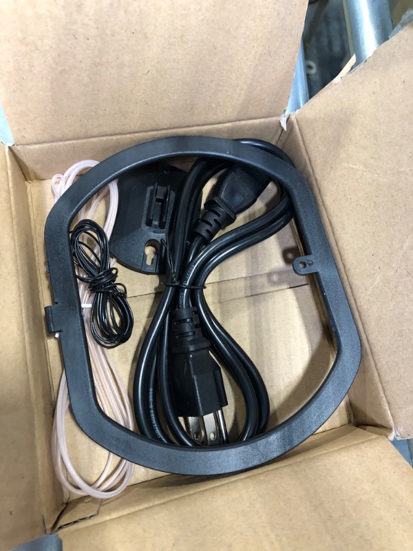Photo 1 of Pyle Wireless Bluetooth Power Amplifier System 300W 4 Channel Home Theater & Pair 6.5” Flush Mount in-Wall in-Ceiling 2-Way Home Speaker System Spring Loaded Quick Connections Home Theater Amplifier + 6.5” Flush Mount
