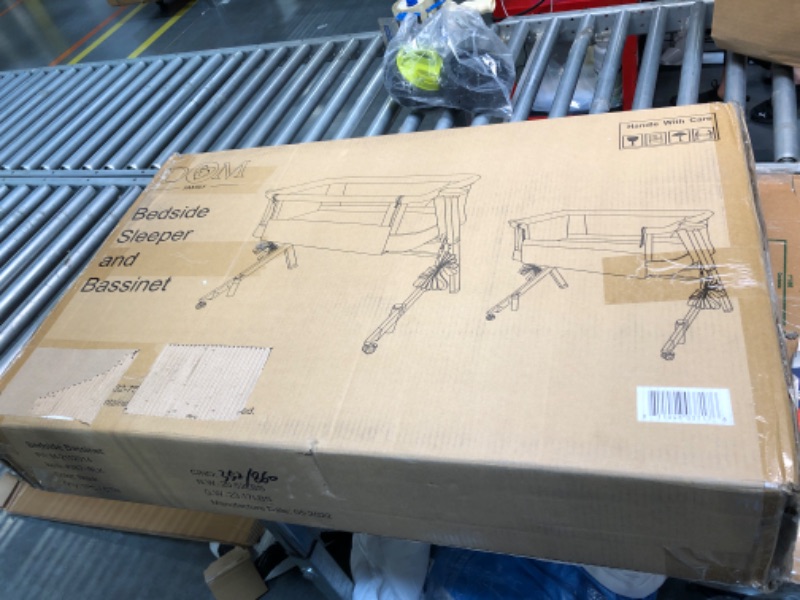 Photo 1 of Dream On Me Skylar Bassinet & Bedside Sleeper