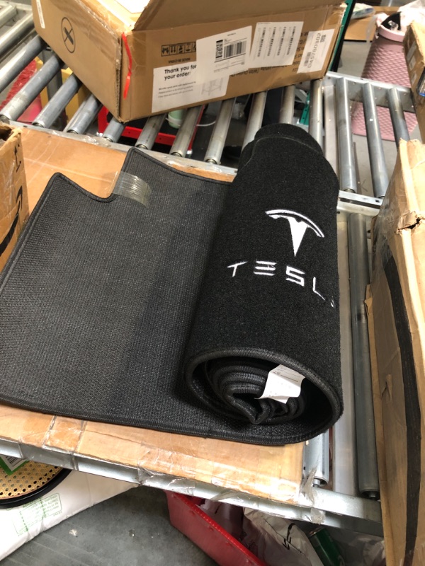 Photo 3 of Custom Fit for Tesla Model 3 Car Floor Mats Original Factory Design All-Black Carpet Tesla Logo Embroidery 3-L/W