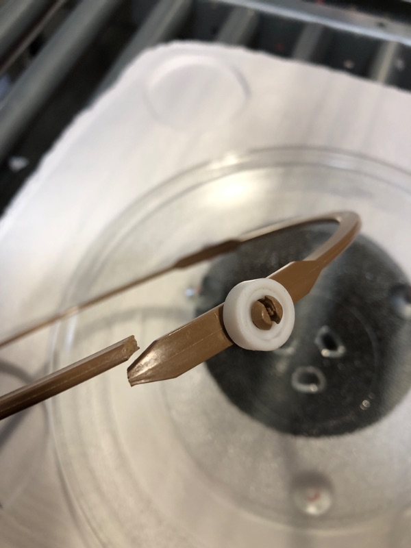 Photo 1 of TOSHIBA EM131A5C-SS Countertop Microwave Oven, 1.2 Cu Ft with 12.4" Turntable, Smart Humidity Sensor with 12 Auto Menus, Mute Function & ECO Mode, Easy Clean Interior, Stainless Steel & 1100W Silver Microwave Oven