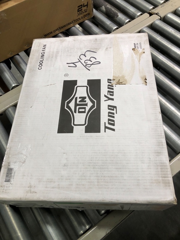 Photo 2 of TYG Engine Radiator Cooling Fan Assembly for Nissan Frontier '05-'21 4.0L / Xterra '05-'15 4.0L / Pathfinder '05-'12 4.0L | OE No. 92120EA200 | Partslink No. NI3020100