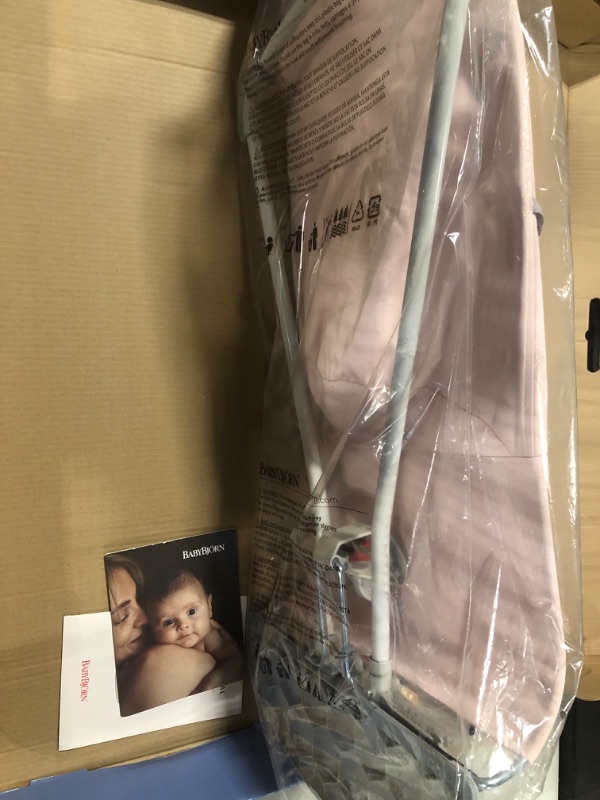 Photo 1 of Babybjorn Bouncer Balance Soft, Cotton - Light Pink