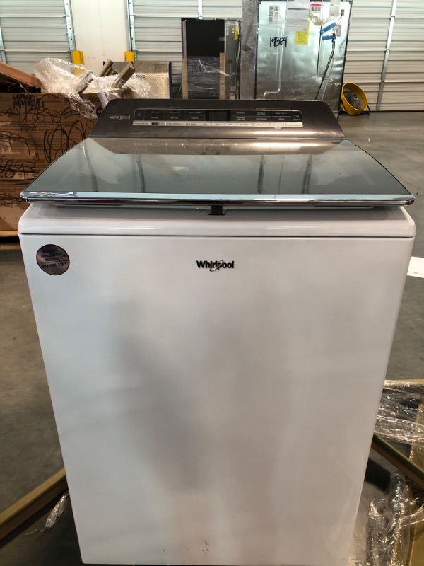 Photo 2 of whirlpool 4.7 cu. ft. Top Load Washer with Agitator, Adaptive Wash Technology, Quick Wash Cycle and Pretreat Station in White
