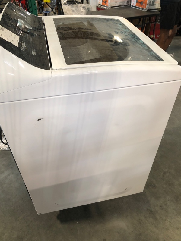 Photo 6 of 4.7 - 4.8 cu. ft. Top Load Washer with 2 in 1 Removable Agitator in White
