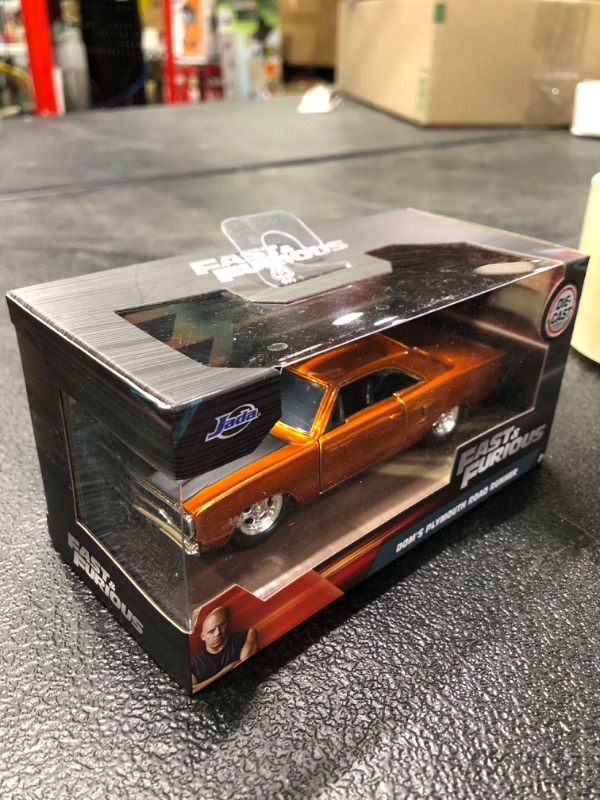 Photo 2 of Fast & Furious 1:24 Dom's Plymouth Road Runner Die-cast Car, Toys for Kids and Adults(Copper)
