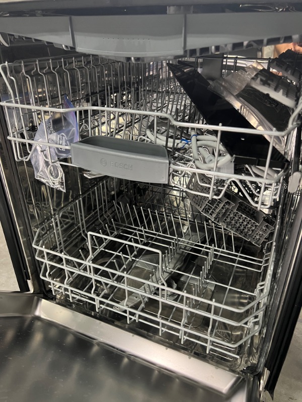 Photo 5 of Bosch 300 Series Dishwasher 24'' Stainless steel 
Model: SHS843AF5N

