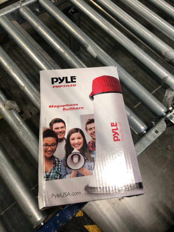 Photo 2 of Pyle Pro PMP37LED Professional Megaphone / Bullhorn with Siren & LED Lights