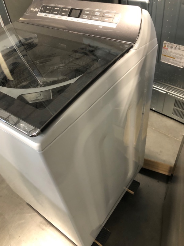 Photo 5 of Whirlpool Smart Capable w/Load and Go 5.3-cu ft High Efficiency Impeller and Agitator Smart Top-Load Washer (White) ENERGY STAR
