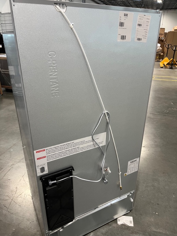 Photo 14 of Bosch 800 Series 21-cu ft 4-Door Counter-depth French Door Refrigerator with Ice Maker (Stainless Steel) ENERGY STAR
